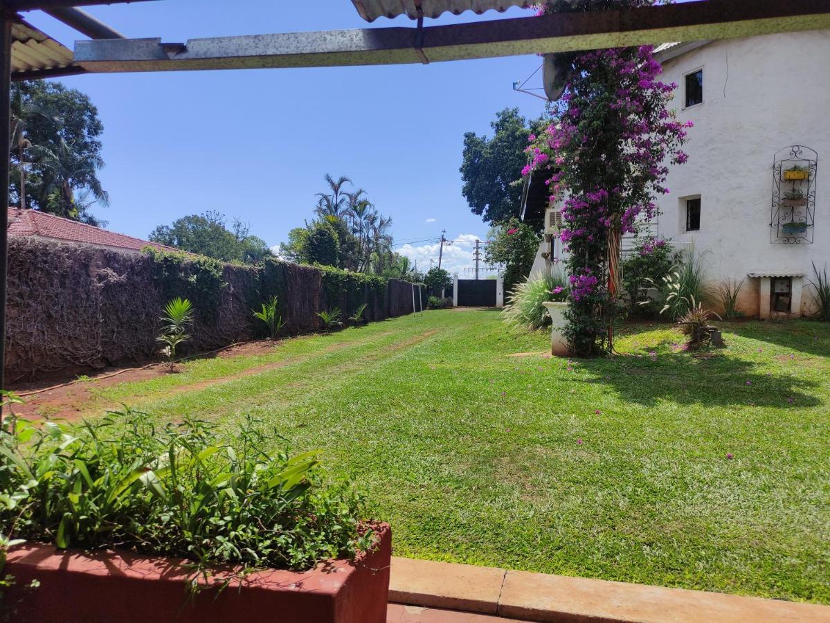 " Casa Quinta "San Bernardo" Con Pileta Y Amplio Jardin Villa Posadas Exterior photo