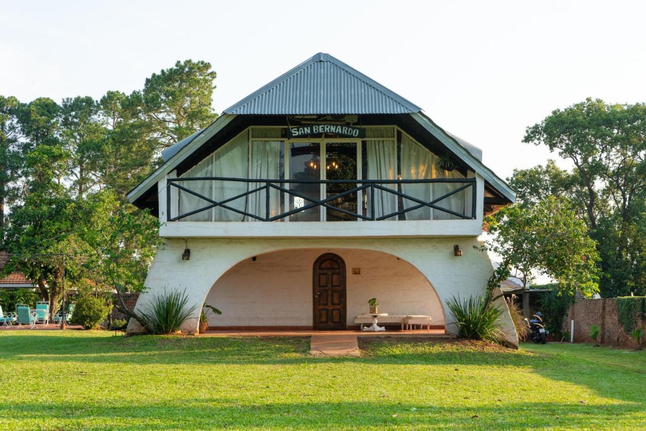 " Casa Quinta "San Bernardo" Con Pileta Y Amplio Jardin Villa Posadas Exterior photo