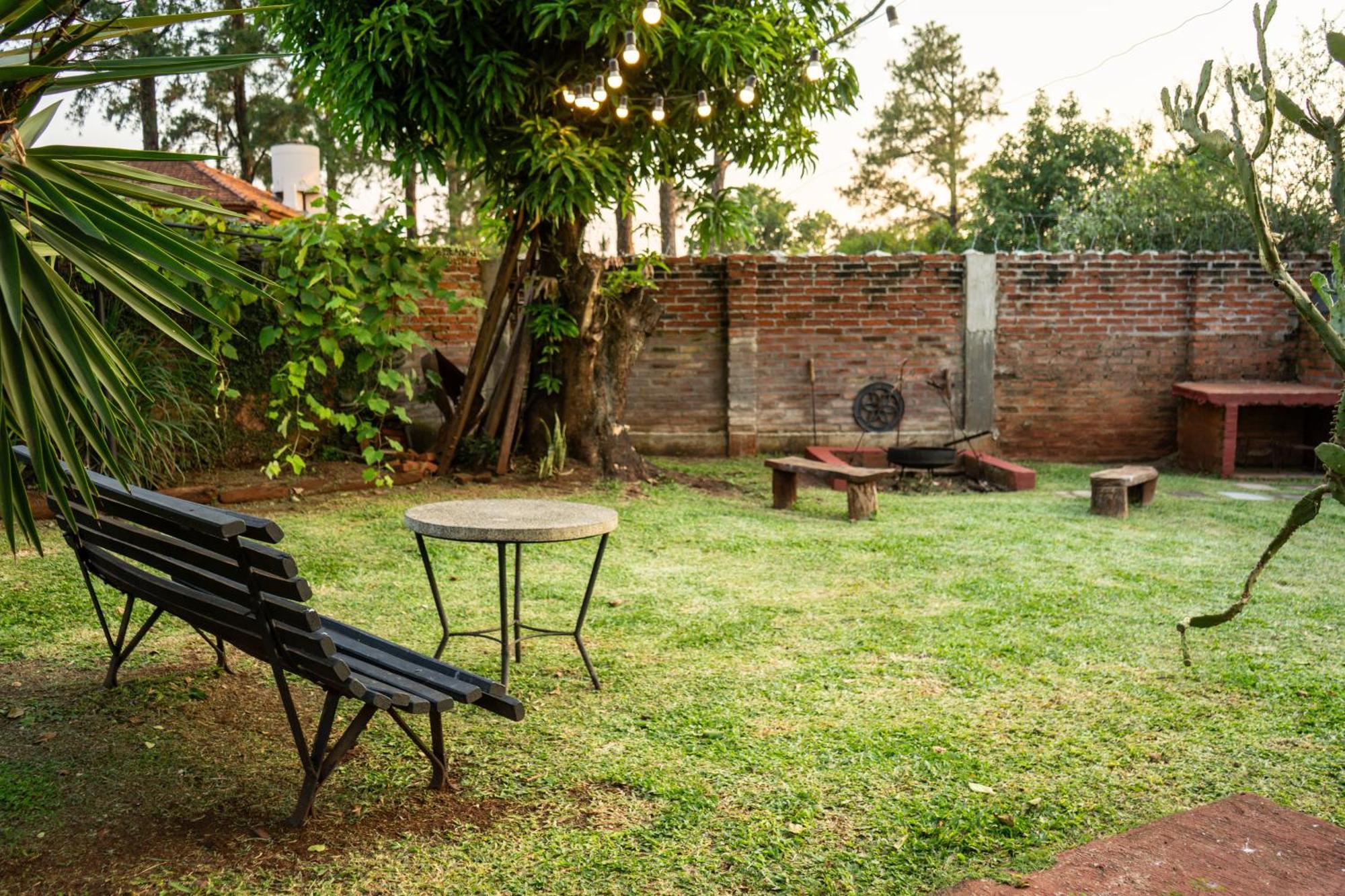 " Casa Quinta "San Bernardo" Con Pileta Y Amplio Jardin Villa Posadas Exterior photo